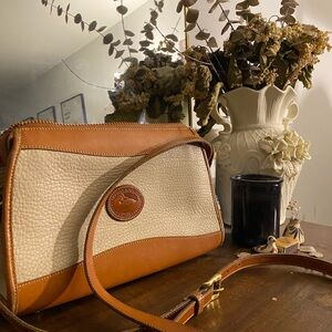 Vintage Dooney and Bourke crossbody bag